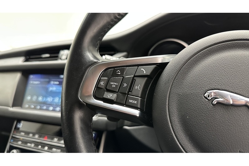 Used Jaguar XF 2019 for sale - 78197530: Photo 36