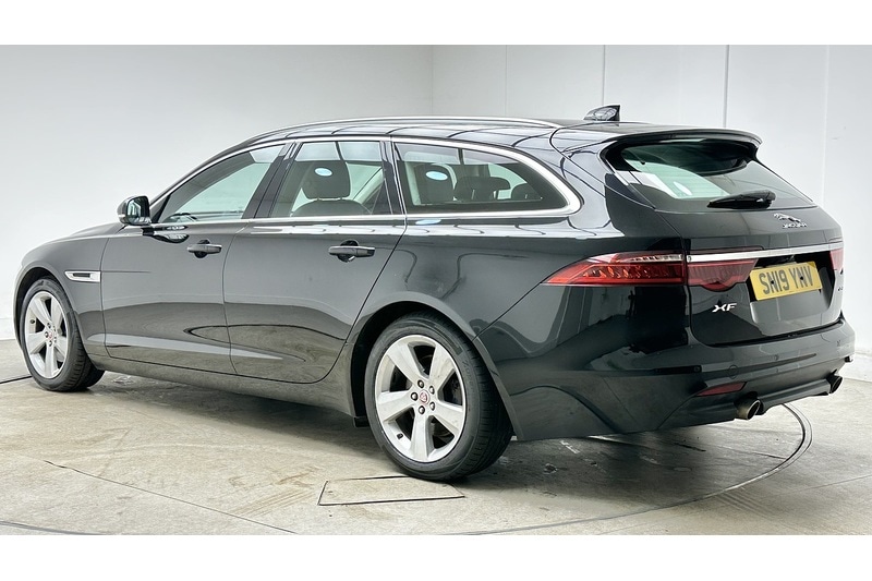 Used Jaguar XF 2019 for sale - 78197530: Photo 6