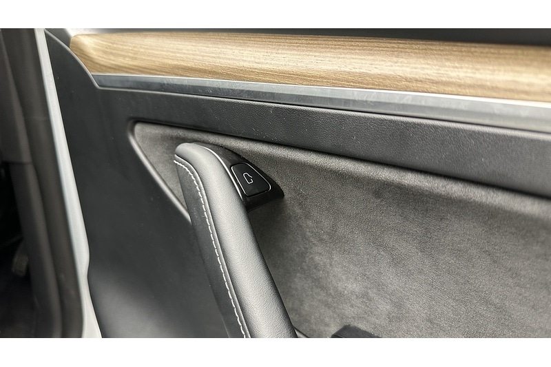 Used Tesla Model Y 2024 for sale - 77917322: Photo 36