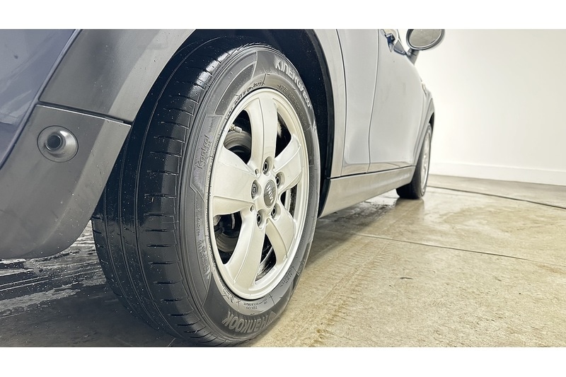 Used MINI Convertible 2019 for sale - 77213101: Photo 23