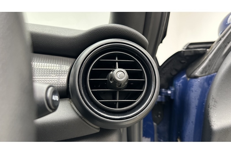 Used MINI Convertible 2019 for sale - 77213101: Photo 36