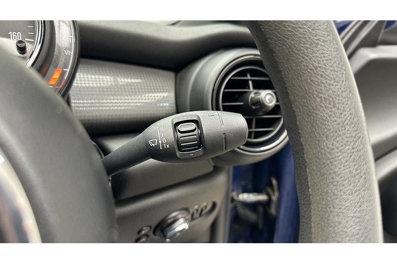 Used MINI Convertible 2019 for sale - 77213101: Photo 39