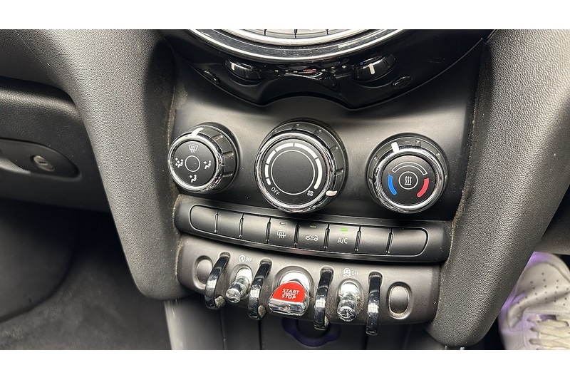 Used MINI Convertible 2019 for sale - 77213101: Photo 50