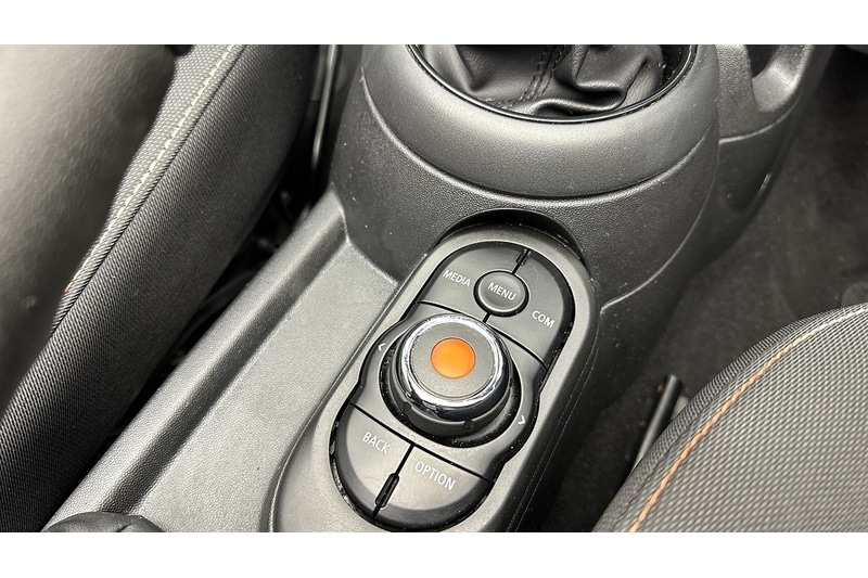 Used MINI Convertible 2019 for sale - 77213101: Photo 52