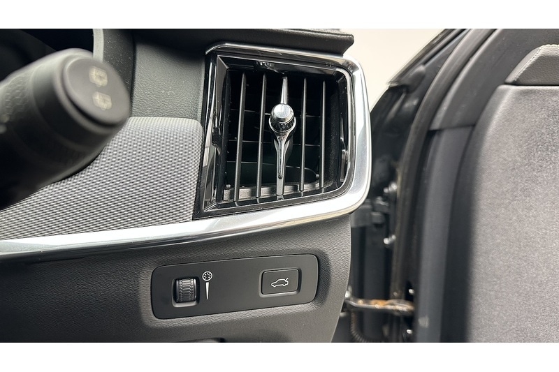 Used Volvo V90 2018 for sale - 77591378: Photo 31