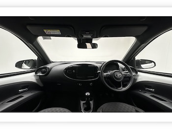 Used Toyota Aygo X 2024 for sale - 79433979: Photo