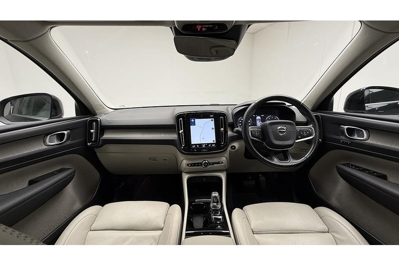 Used Volvo XC40 2020 for sale - 76784321: Photo 2