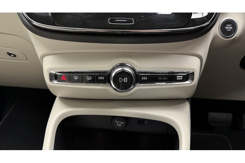 Used Volvo XC40 2020 for sale - 76784321: Photo 31