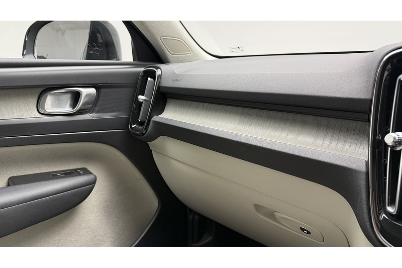 Used Volvo XC40 2020 for sale - 76784321: Photo 36