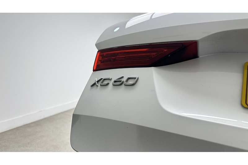Used Volvo XC60 2022 for sale - 76784567: Photo 16