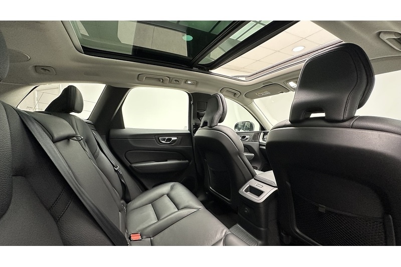 Used Volvo XC60 2022 for sale - 76784567: Photo 31