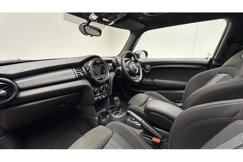 Used MINI Hatch 2019 for sale - 76784479: Photo 19