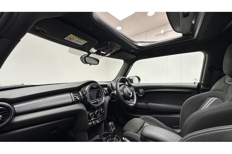 Used MINI Hatch 2019 for sale - 76784479: Photo 20