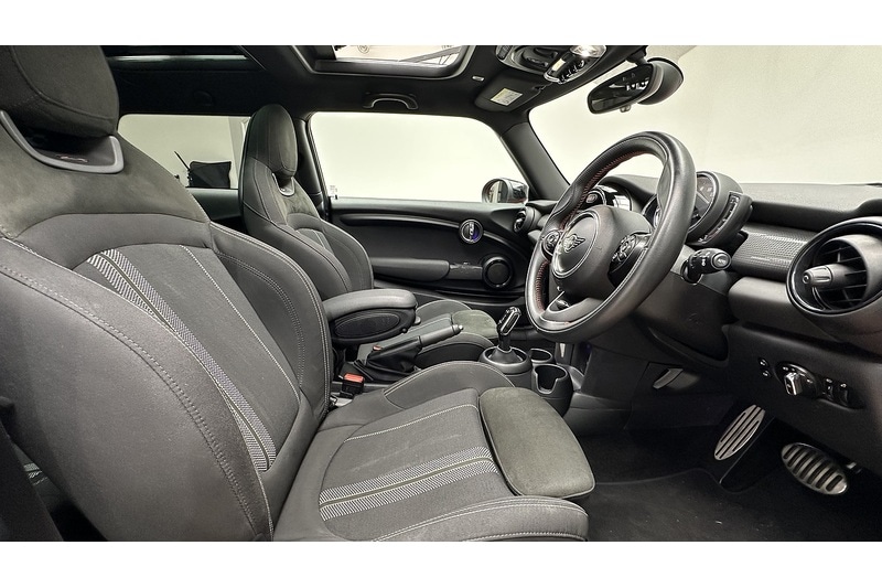 Used MINI Hatch 2019 for sale - 76784479: Photo 24