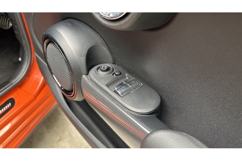 Used MINI Hatch 2019 for sale - 76784479: Photo 29