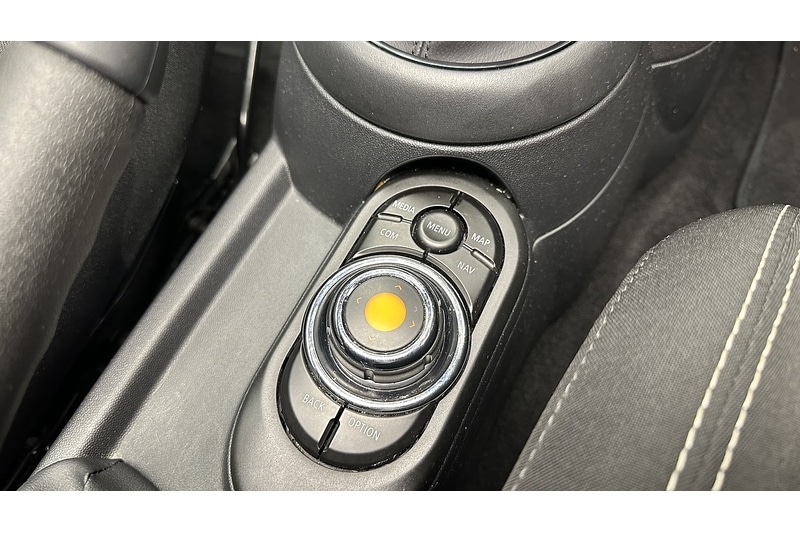 Used MINI Hatch 2019 for sale - 76784479: Photo 48