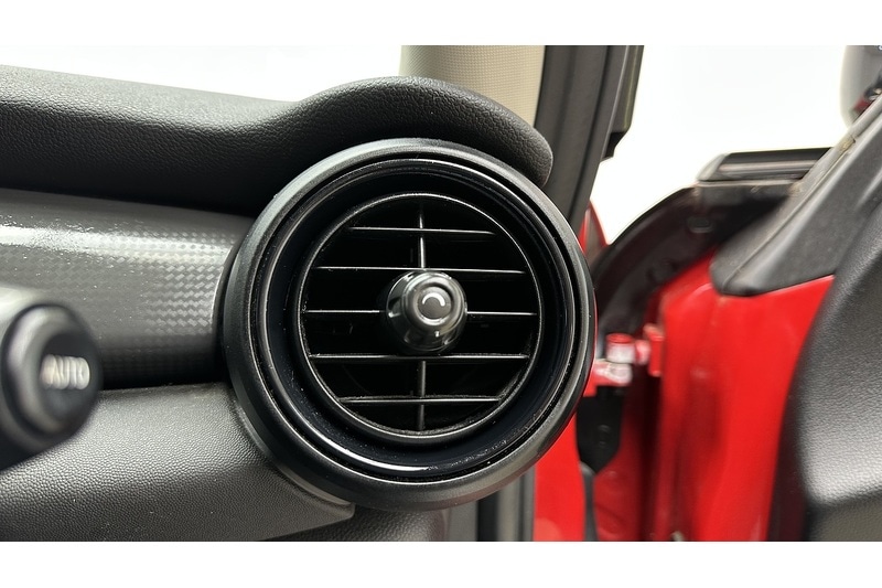 Used MINI Hatch 2019 for sale - 78134726: Photo 31