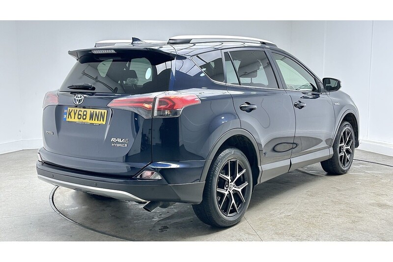 Used Toyota RAV4 2018 for sale - 76784297: Photo 10