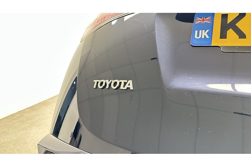 Used Toyota RAV4 2018 for sale - 76784297: Photo 16