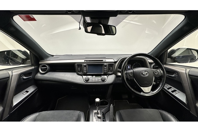 Used Toyota RAV4 2018 for sale - 76784297: Photo 2