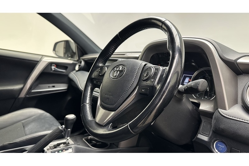 Used Toyota RAV4 2018 for sale - 76784297: Photo 32