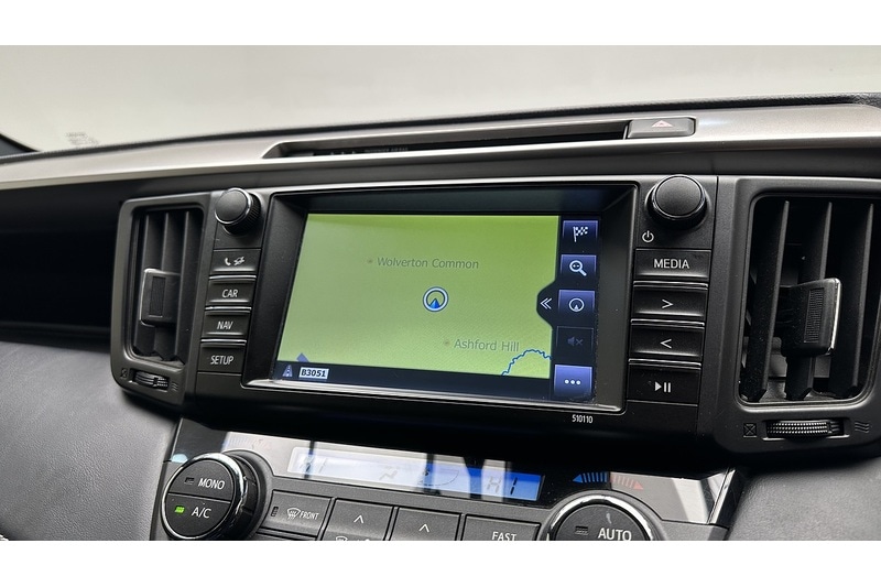 Used Toyota RAV4 2018 for sale - 76784297: Photo 42