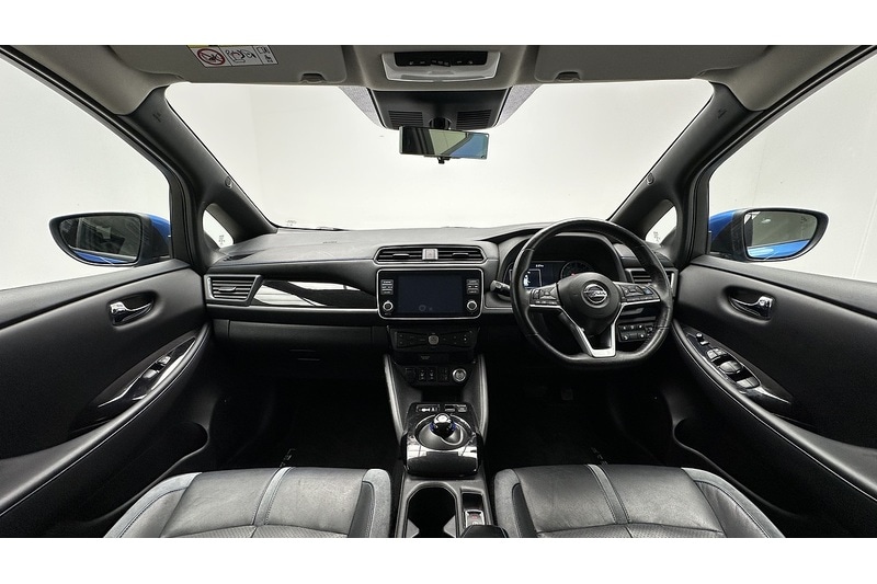 Used Nissan Leaf 2021 for sale - 77984888: Photo 2