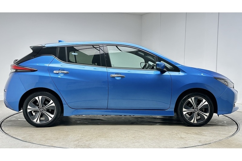Used Nissan Leaf 2021 for sale - 77984888: Photo 5