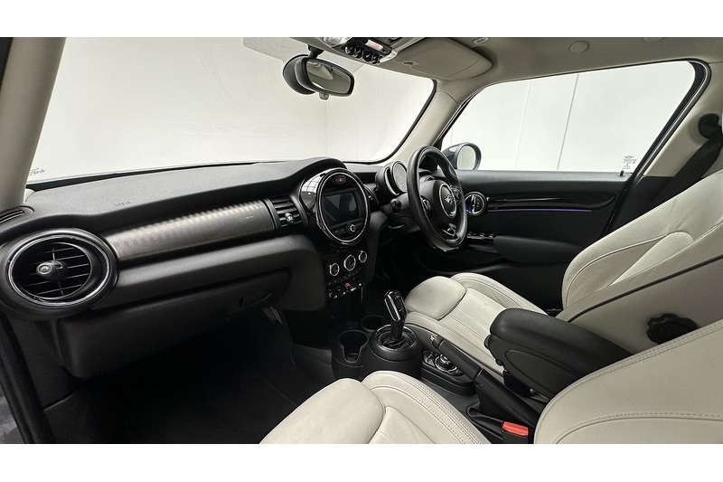 Used MINI Hatch 2019 for sale - 77984905: Photo 23