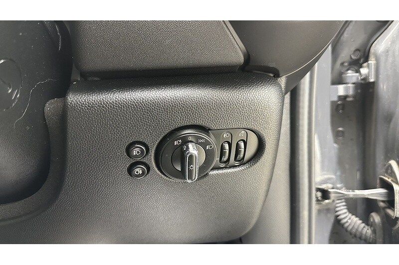 Used MINI Hatch 2019 for sale - 77984905: Photo 34