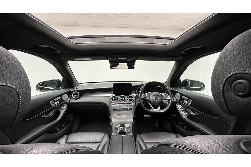 Used Mercedes-Benz GLC 2018 for sale - 76784539: Photo 2