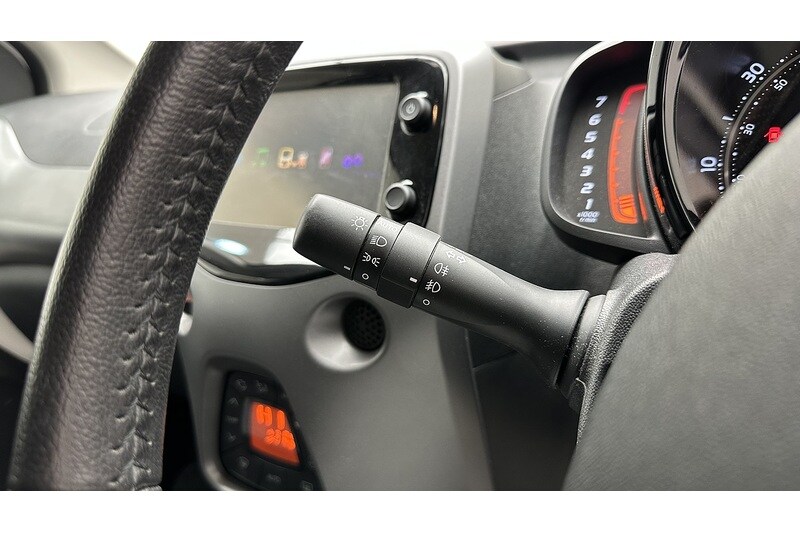 Used Toyota AYGO for sale - 77963579: Photo 28