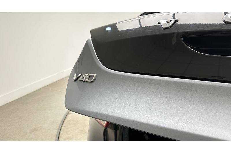 Used Volvo V40 2017 for sale - 78016599: Photo 14