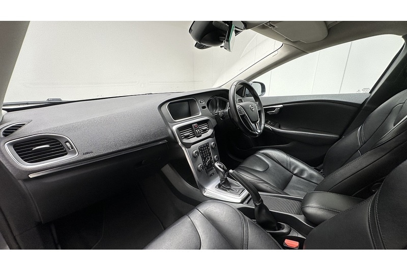 Used Volvo V40 2017 for sale - 78016599: Photo 19