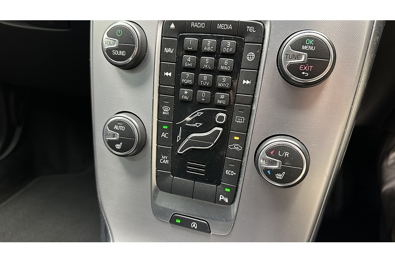 Used Volvo V40 2017 for sale - 78016599: Photo 41