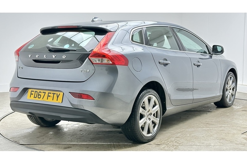 Used Volvo V40 2017 for sale - 78016599: Photo 9