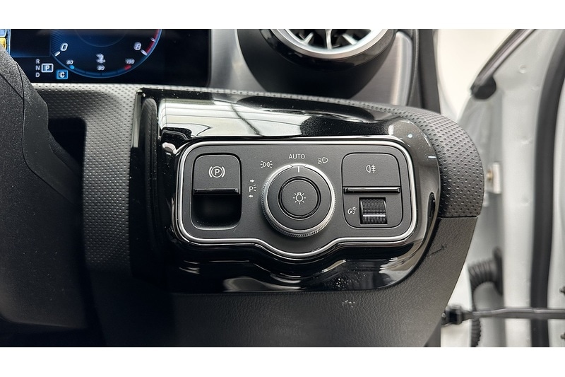 Used Mercedes-Benz A-Class for sale - 77821935: Photo 39