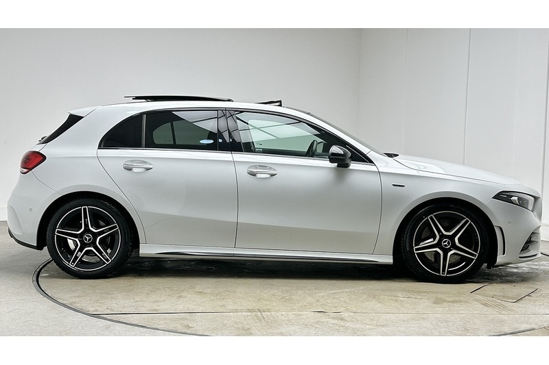 Used Mercedes-Benz A-Class for sale - 77821935: Photo 5