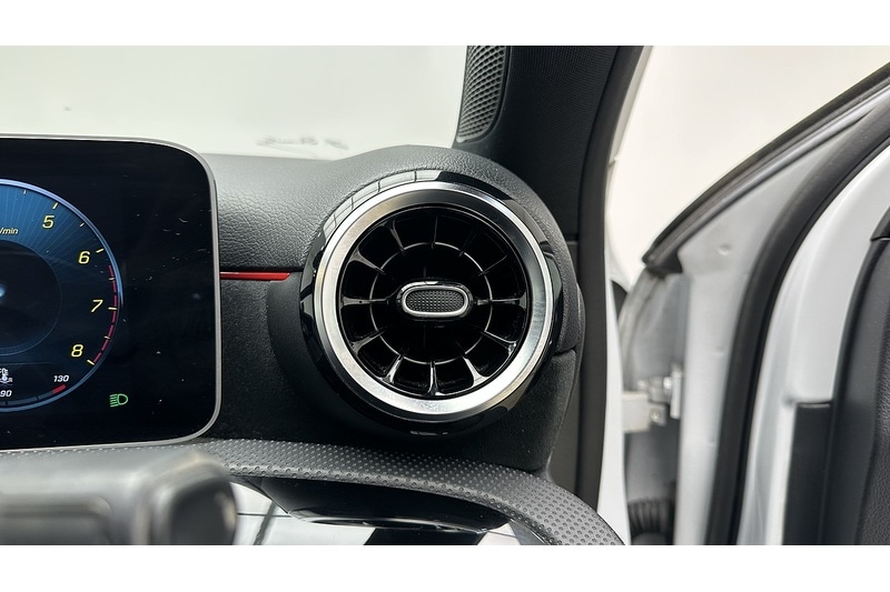 Used Mercedes-Benz A-Class 2020 for sale - 76784586: Photo 30