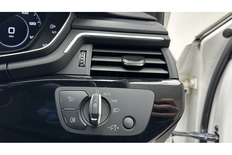 Used Audi A4 2019 for sale - 76784375: Photo 32