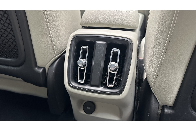 Used Volvo XC40 2020 for sale - 77461179: Photo 30