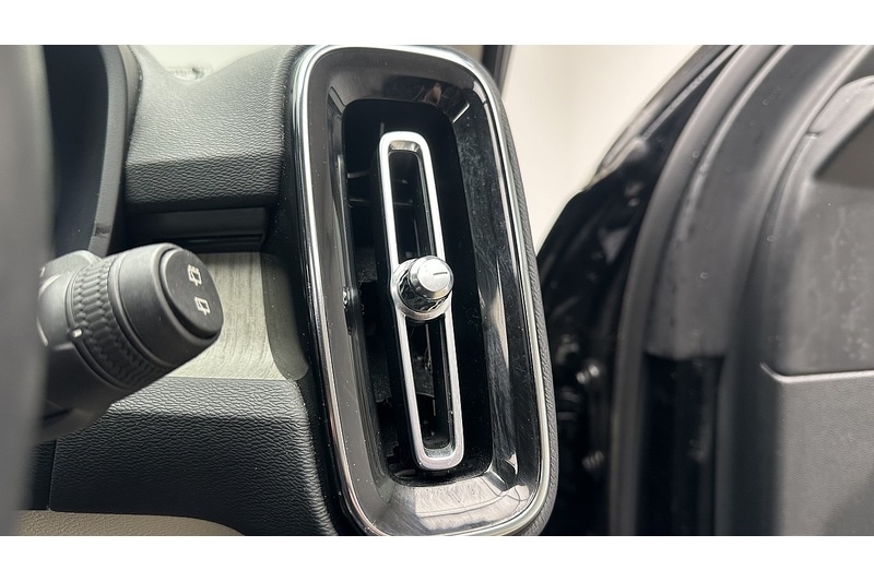 Used Volvo XC40 2020 for sale - 77461179: Photo 38