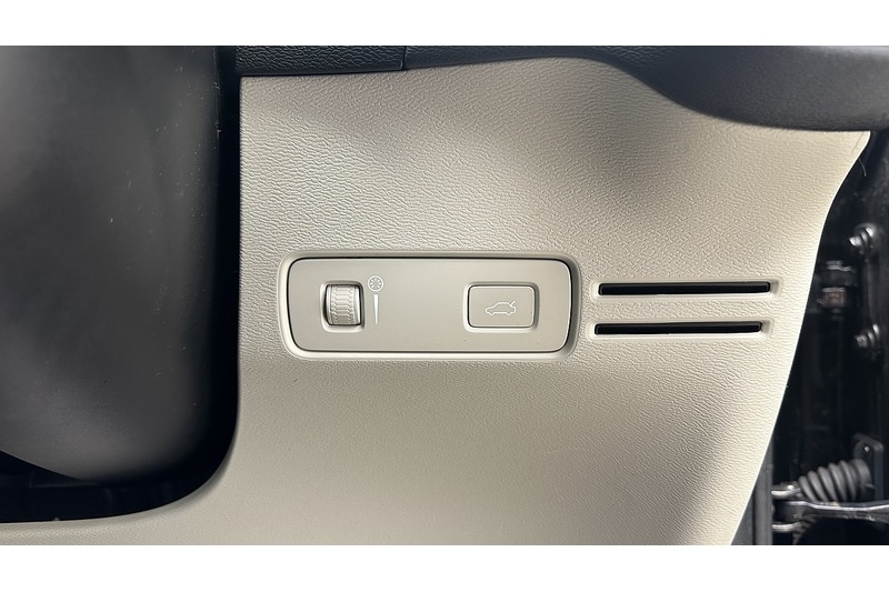 Used Volvo XC40 2020 for sale - 77461179: Photo 39