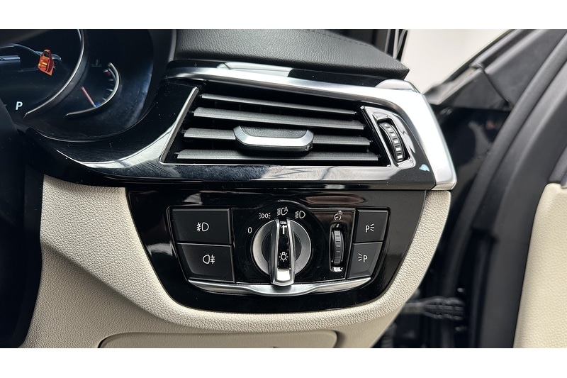 Used BMW 5 Series 2018 for sale - 77558296: Photo 32