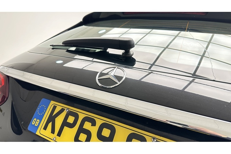 Used Mercedes-Benz C Class 2019 for sale - 76950824: Photo 12