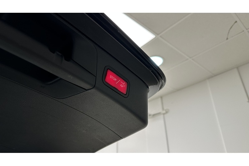 Used Mercedes-Benz C Class 2019 for sale - 76950824: Photo 54