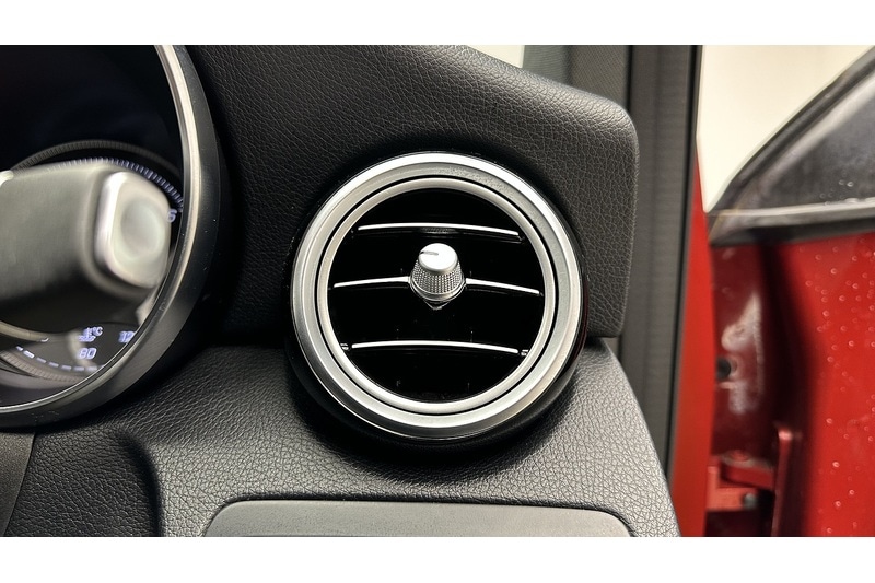 Used Mercedes-Benz GLC 2018 for sale - 76784398: Photo 40