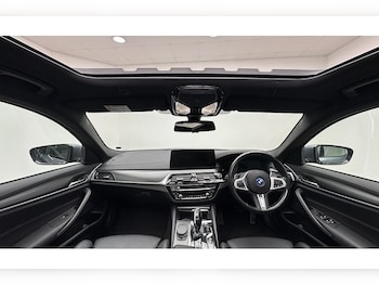 Used BMW 5 Series 2022 for sale - 77792597: Photo