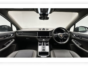 Used Porsche Macan 2023 for sale - 78715176: Photo