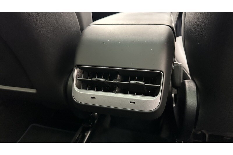 Used Tesla Model Y 2024 for sale - 78122324: Photo 30